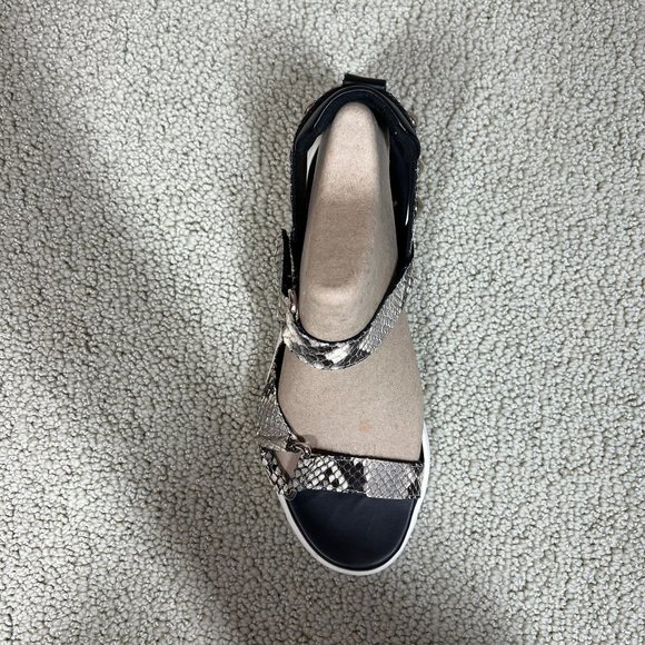 AQUATALIA by Marvin K. Snakeskin Leather Sandals (Italian) • Size 7.5 - Picture 6 of 11